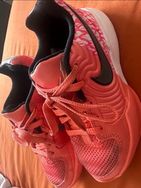 Nike Ja 2 “Heart Eyes” Sneakers -Girls size 1y